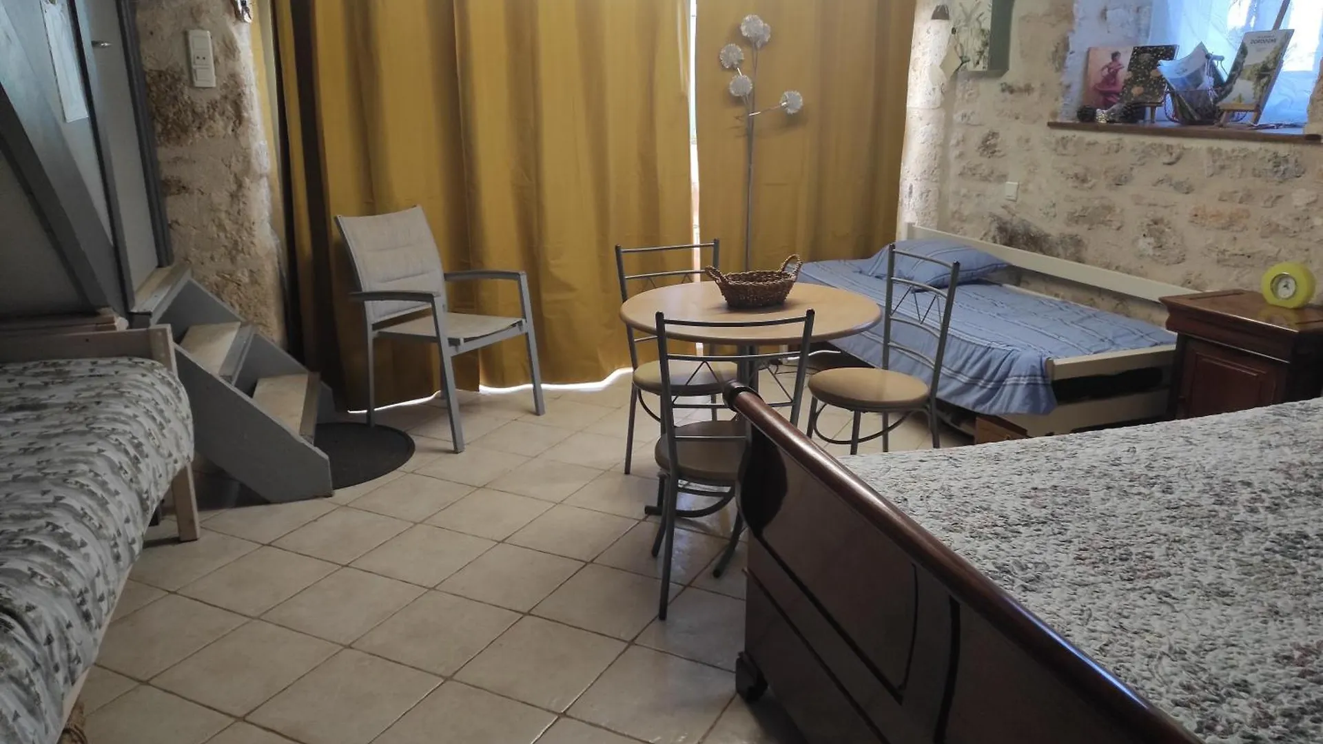 Maison Sur Le Causse Du Quercy Lot 46 Cremps Feriehus